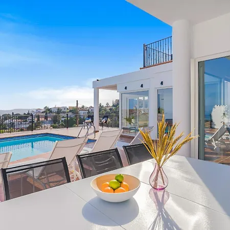 Torremimosas Villa *