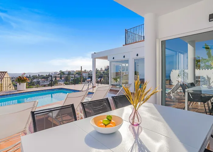 Torremimosas Villa *